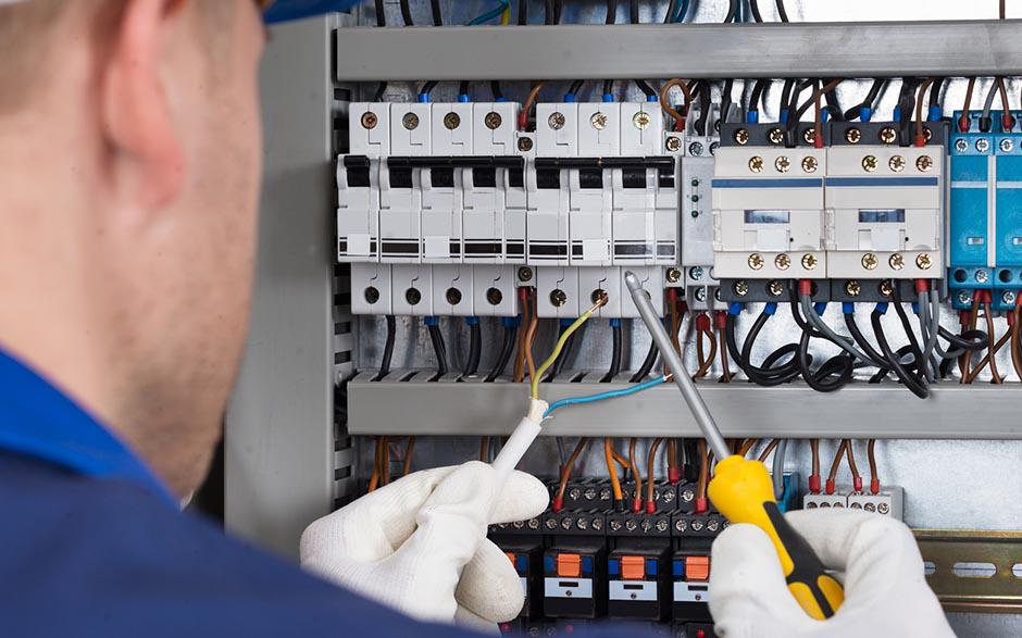 électricien dépannage Saint-Arnoult-en-Yvelines