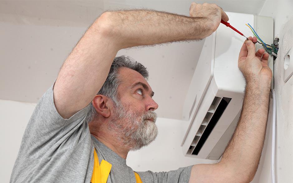 électricien de maintenance Saint-Arnoult-en-Yvelines